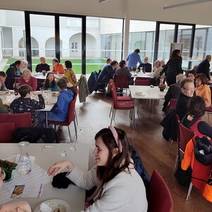 Die kfb Stadtpfarre Wels freut sich über Spenden zu Gunsten der Aktion Familienfasttag in Höhe von € 2.822,--